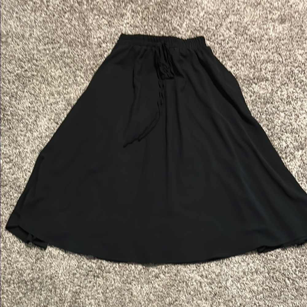 SHEIN Elegant Black Midi Skirt